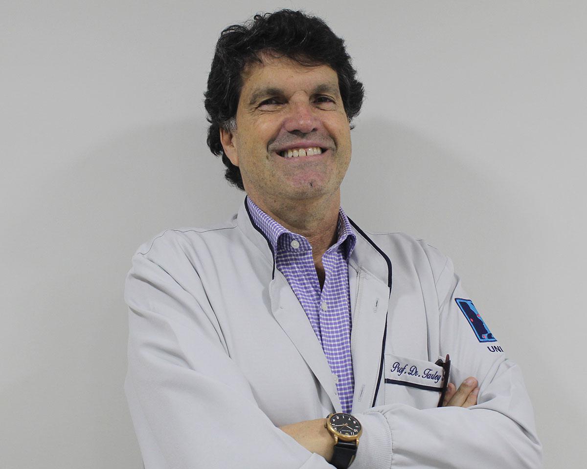 Prof. Dr. Tarley Pessoa de Barros